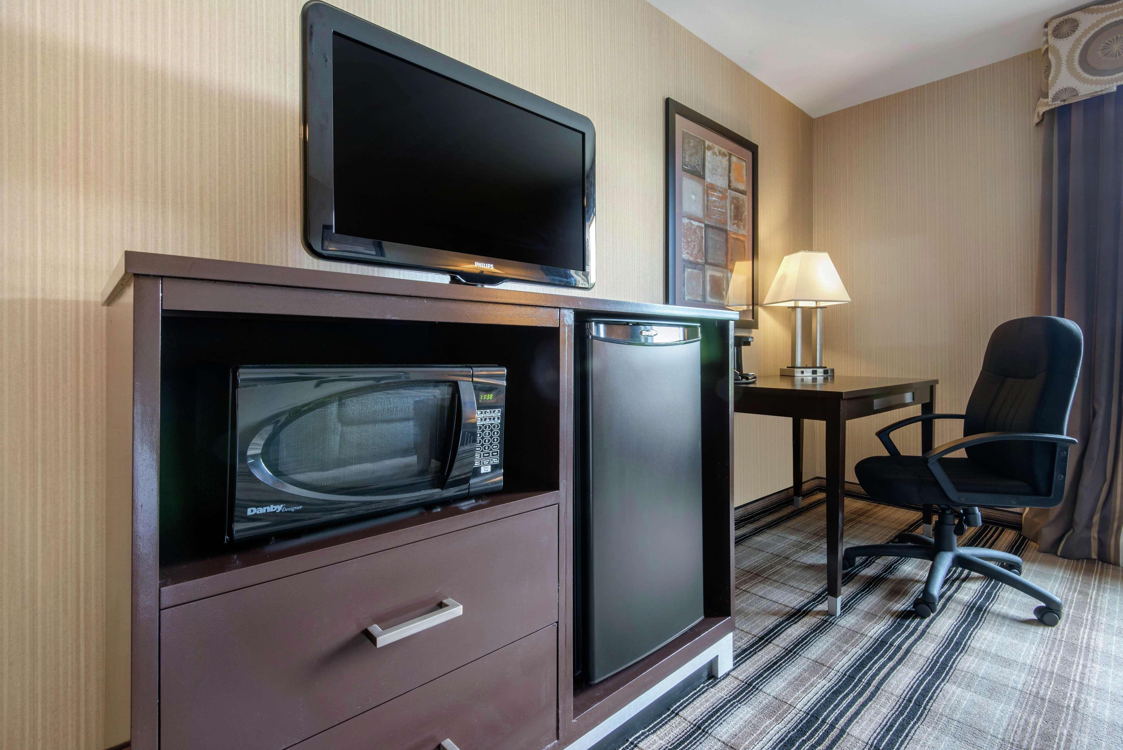 Hampton Inn Мідвілл Екстер'єр фото