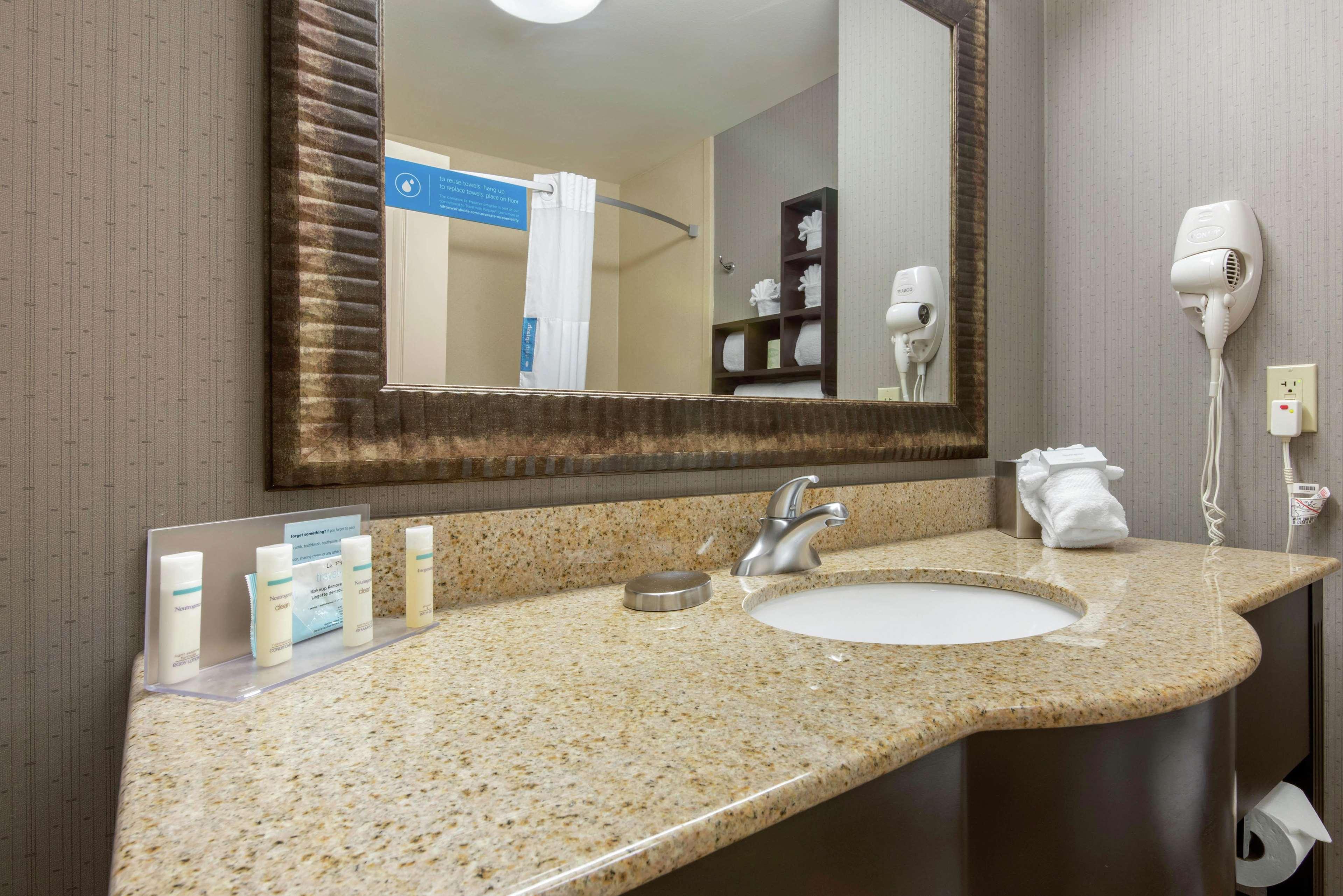 Hampton Inn Мідвілл Екстер'єр фото