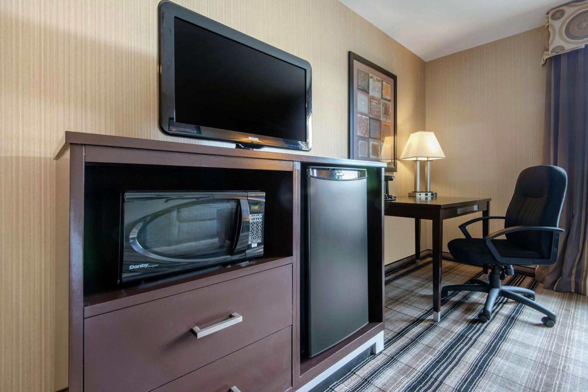 Hampton Inn Мідвілл Екстер'єр фото